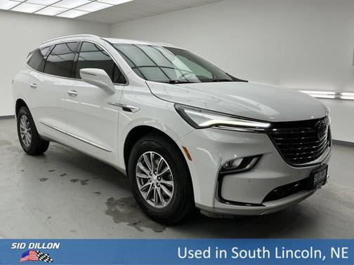 2022 Buick Enclave AWD Essence