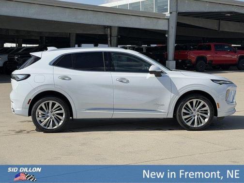 White Tri-Coat 2026 Buick Envision Avenir
