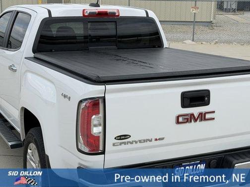 Summit White 2017 GMC Canyon SLT