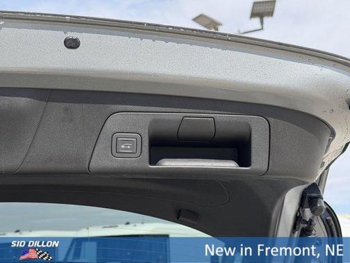 Moonstone Gray Metallic 2026 Buick Envision Avenir