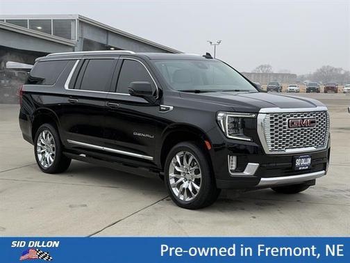 Onyx Black 2024 GMC Yukon XL Denali