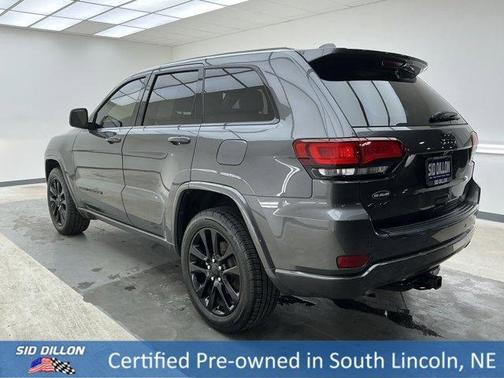 Granite Crystal Clearcoat Metallic 2019 Jeep Grand Cherokee Altitude