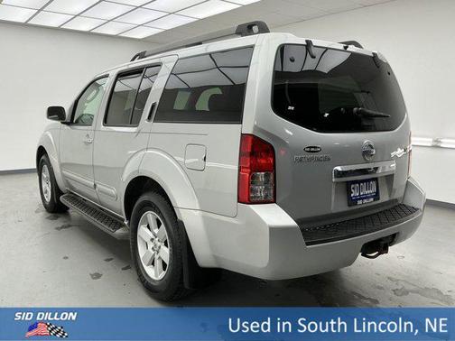2009 Nissan Pathfinder SE