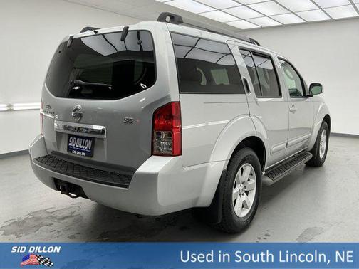 2009 Nissan Pathfinder SE