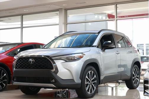 2025 Toyota Corolla Cross XLE