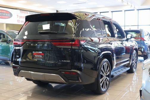 2023 Lexus LX 600 Luxury