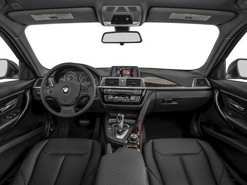 White Metallic 2016 BMW 320 i
