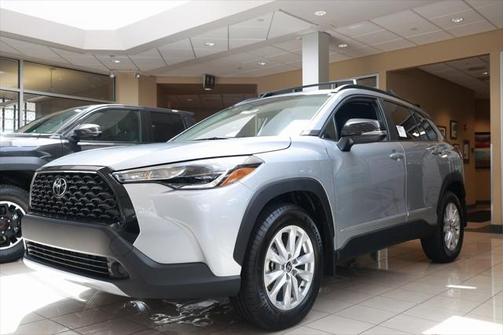 2025 Toyota Corolla Cross LE