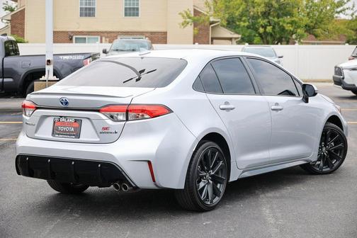 2024 Toyota Corolla Hybrid SE
