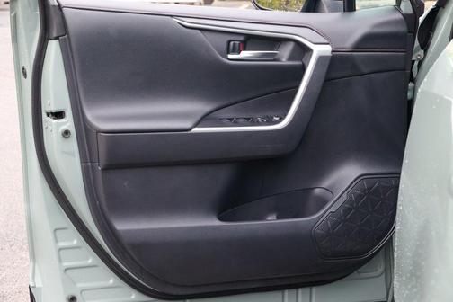 2020 Toyota RAV4 Adventure