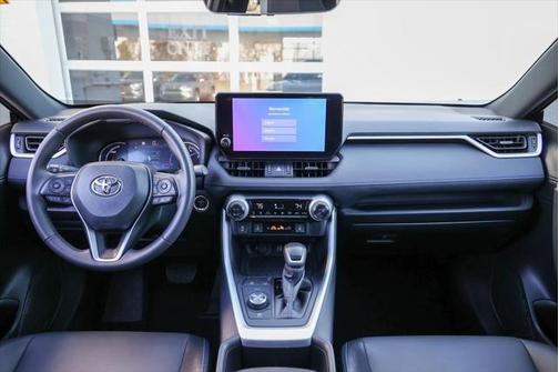 2023 Toyota RAV4 Hybrid SE