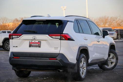 2023 Toyota RAV4 XLE