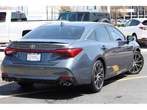 Photo 1 of 3 of 2019 Toyota Avalon Touring