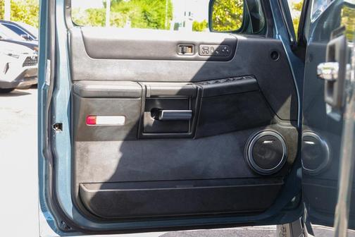 2005 Hummer H2 Base
