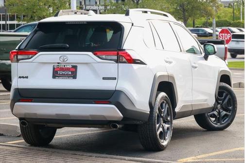 2023 Toyota RAV4 Adventure