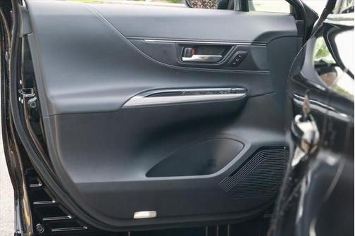 2024 Toyota Venza XLE