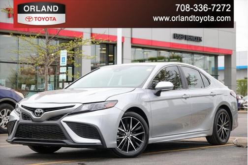 2024 Toyota Camry SE