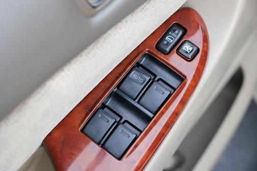 2005 Toyota Sienna XLE
