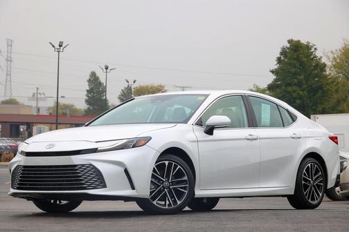 2025 Toyota Camry XLE