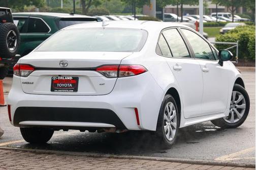 2022 Toyota Corolla LE