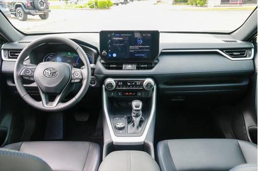 2024 Toyota RAV4 Hybrid SE