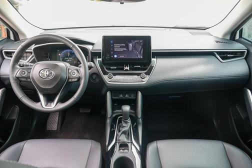 2024 Toyota Corolla Cross XLE
