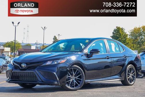2024 Toyota Camry SE