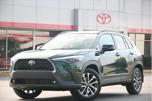 2025 Toyota Corolla Cross XLE
