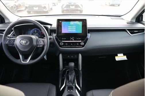 2025 Toyota Corolla Cross XLE