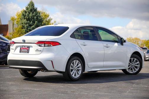 2024 Toyota Corolla Hybrid SE