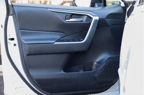 2023 Toyota RAV4 Hybrid Woodland Edition