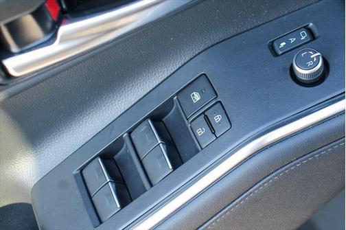 2023 Toyota Highlander Hybrid Platinum