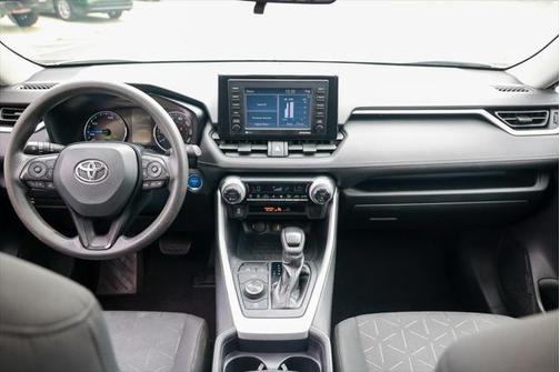 2020 Toyota RAV4 Hybrid XLE