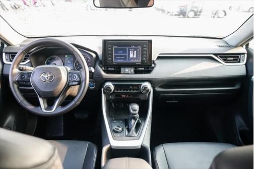 2022 Toyota RAV4 Hybrid XLE Premium