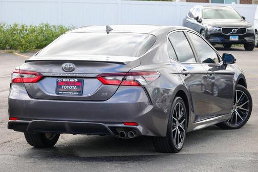 2021 Toyota Camry SE
