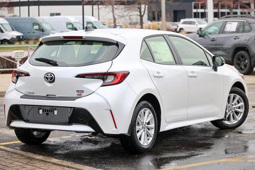 Wind Chill Pearl 2026 Toyota Corolla SE