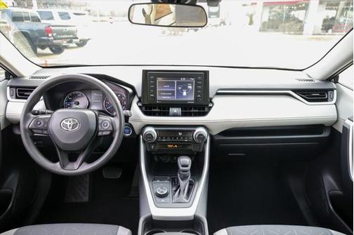 2020 Toyota RAV4 Hybrid XLE