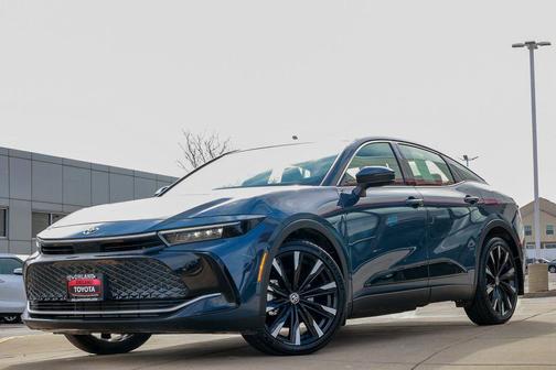 2025 Toyota Crown Platinum