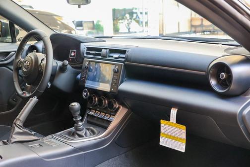 2025 Toyota GR86 Premium