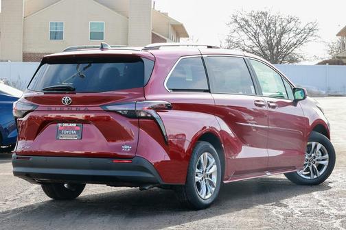 2026 Toyota Sienna XLE