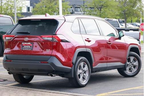 2024 Toyota RAV4 XLE