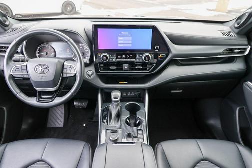 2023 Toyota Highlander XSE