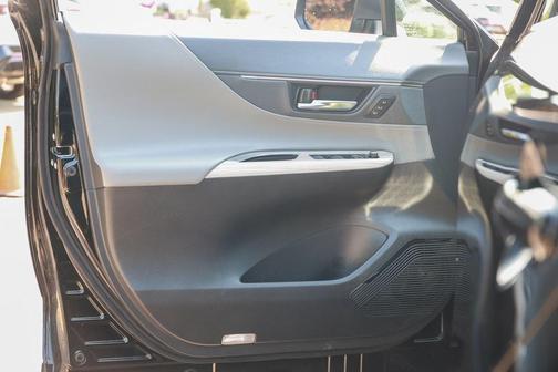2024 Toyota Venza XLE