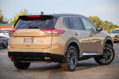 2024 Nissan Rogue Platinum