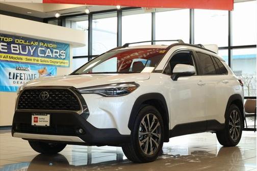 Wind Chill Pearl 2023 Toyota Corolla Cross XLE