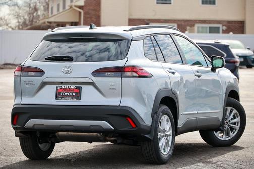 2026 Toyota Corolla Cross LE