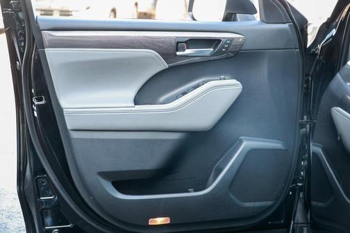 2023 Toyota Highlander Hybrid Limited