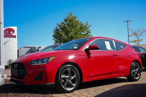 2019 Hyundai Veloster 2