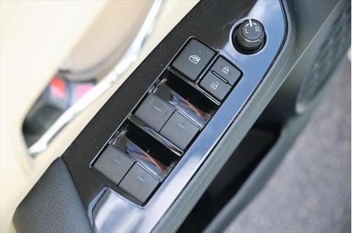 2019 Toyota Prius L