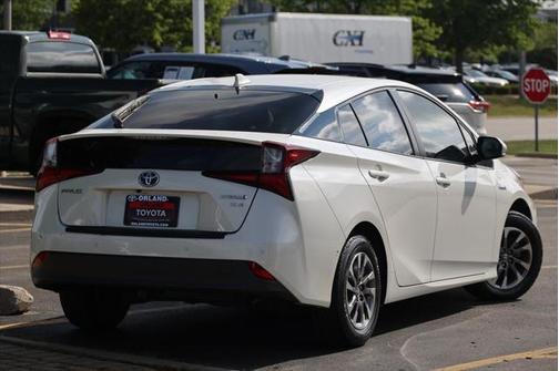 2019 Toyota Prius L